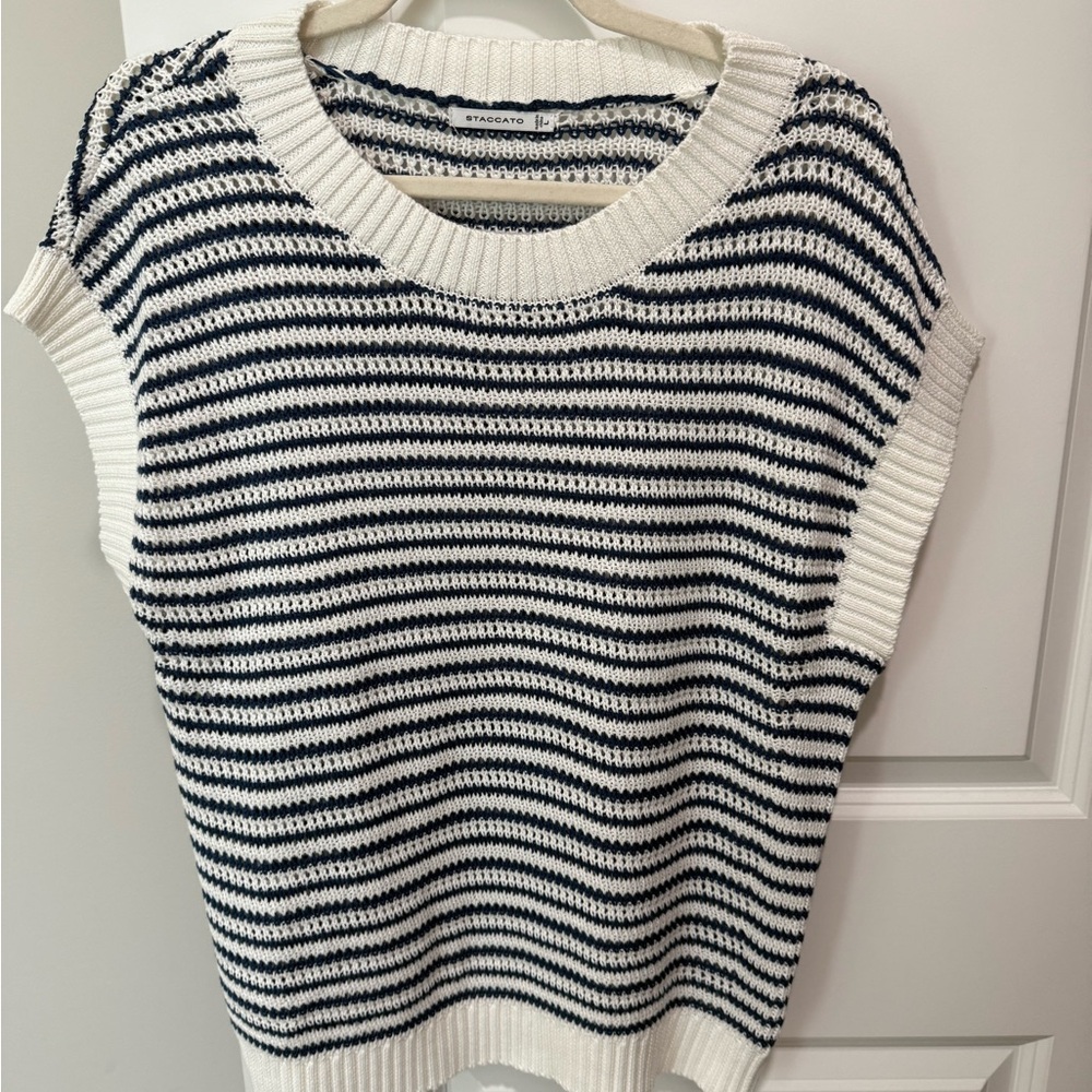 NWOT Staccato Navy and White Knit Top